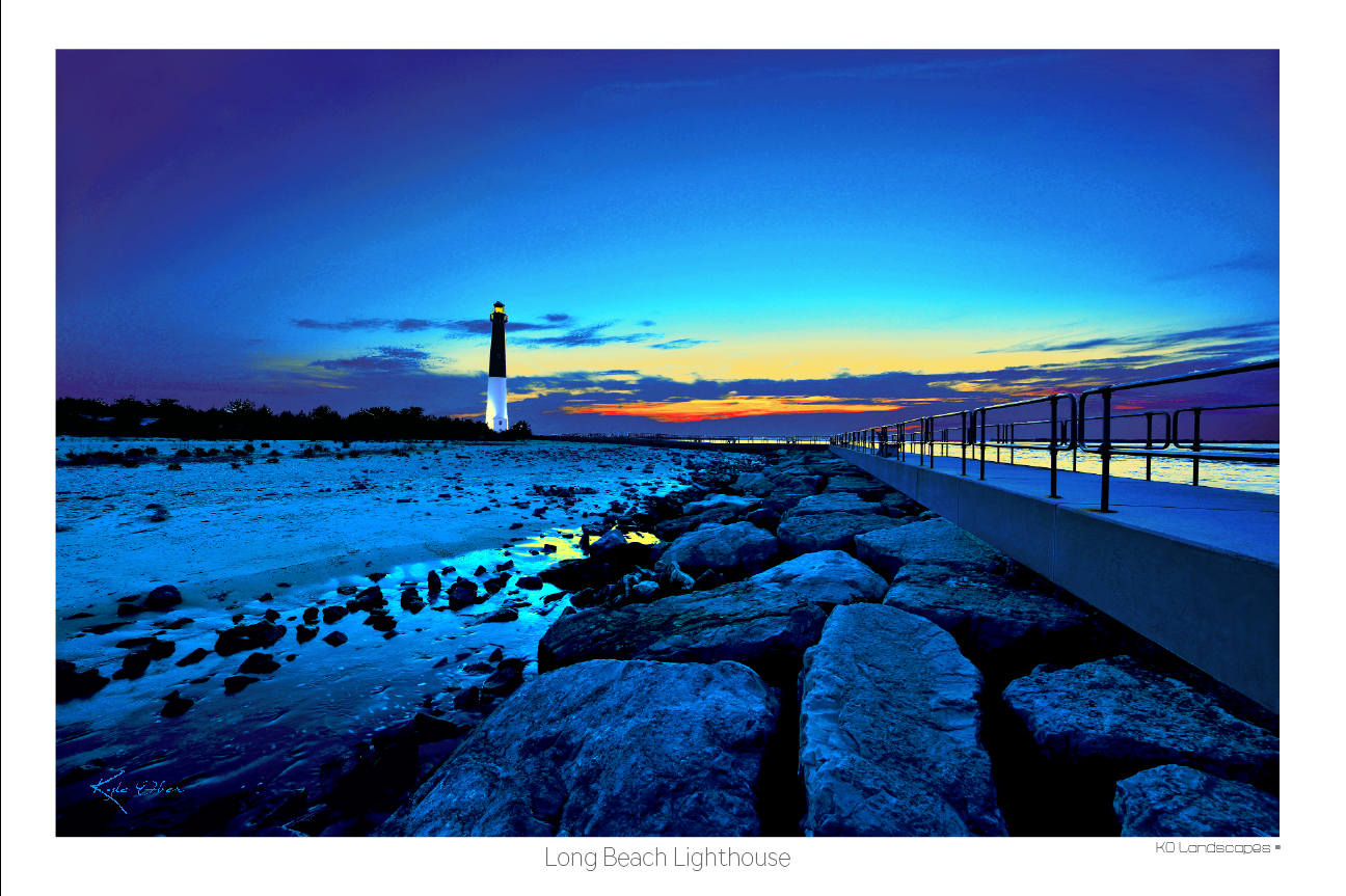 Shoreline / Long Beach Lighthouse